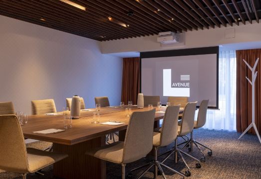 L-Avenue Hotel Overview