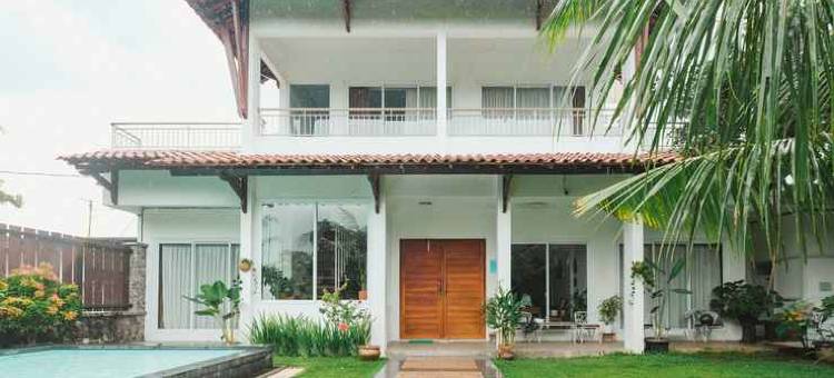 普兰巴南的Simply Homy别墅私人泳池(Villa Prambanan Jogja with Private Swimming Pool by Simply Homy)图片