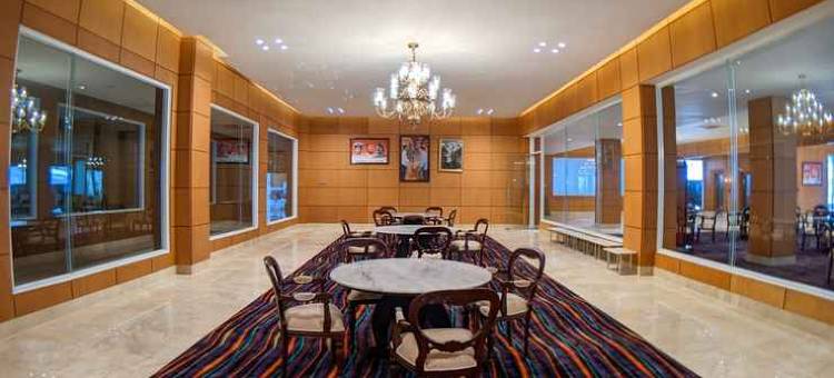 普里森尤尔酒店(Puri Senyiur Hotel)图片