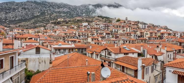 蒙斯阿拉霍瓦(Mons Arachova)图片