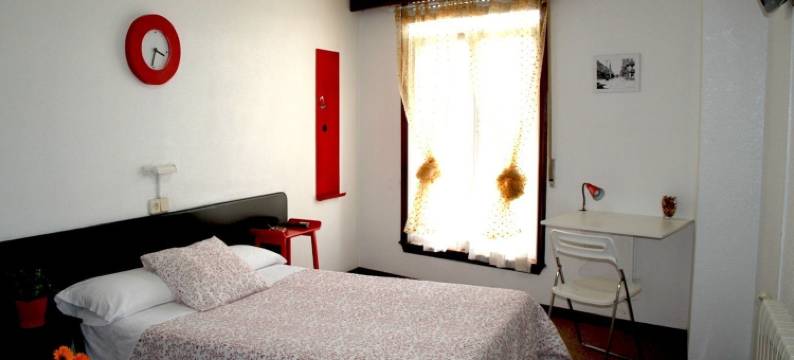 拉斯瑞尔斯膳食公寓(Pensión Las Rías)图片