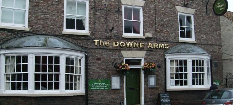 唐恩阿姆斯酒店(The Downe Arms)图片