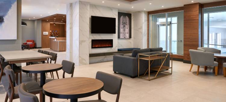 加拿大尼亚加拉瀑布万枫酒店(Fairfield Niagara Falls, Canada)图片