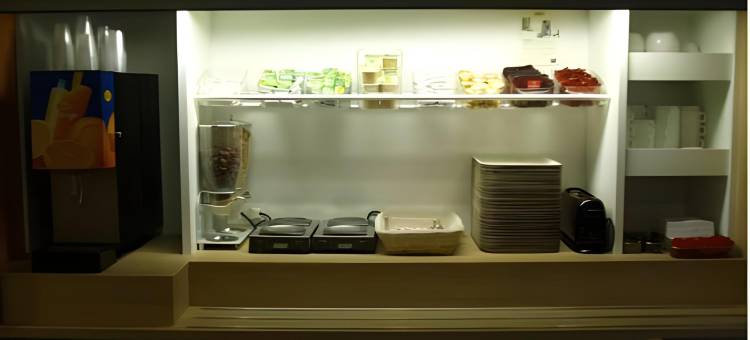 Hotelf1 Tours Nord图片