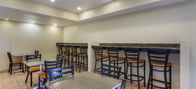 贝斯特韦斯特国际酒店集团岩石森林酒店(SureStay by Best Western Chambers Petrified Forest)图片