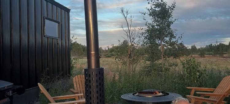 黄石峰酒店(Yellowstone Peaks Hotel)图片