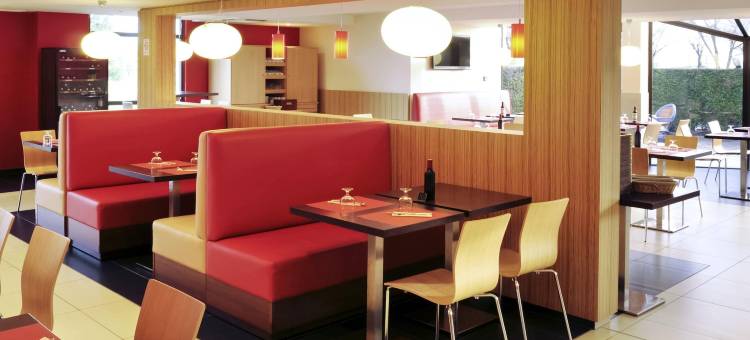 桑特宜必思酒店(Ibis Saintes)图片