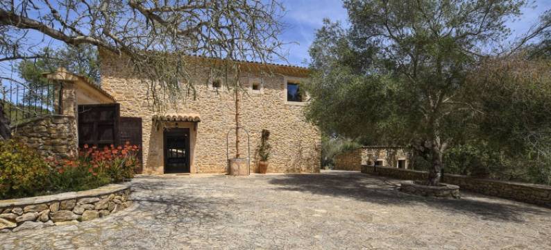 Spacious Petra Getaway with Pool图片