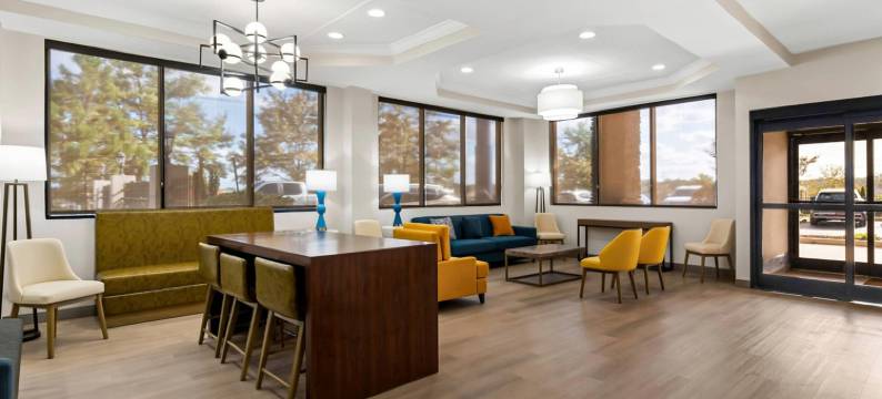 奥古斯塔河岸舒适套房酒店(Comfort Suites Augusta Riverwatch)图片