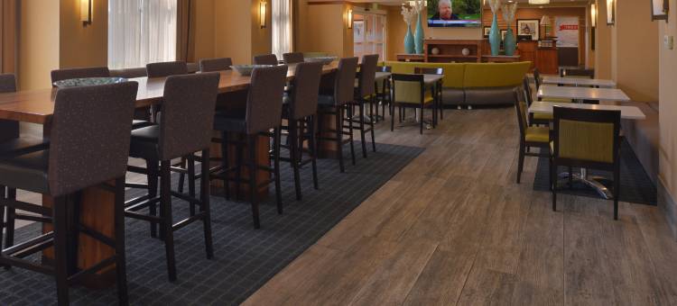 贝克斯菲尔德北机场欢朋套房酒店(Hampton Inn & Suites Bakersfield North-Airport)图片