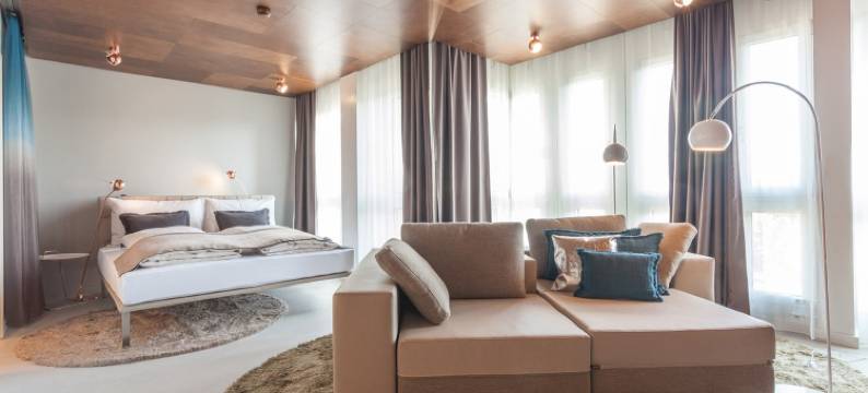 EMA之家套房酒店(EMA House Hotel Suites)图片