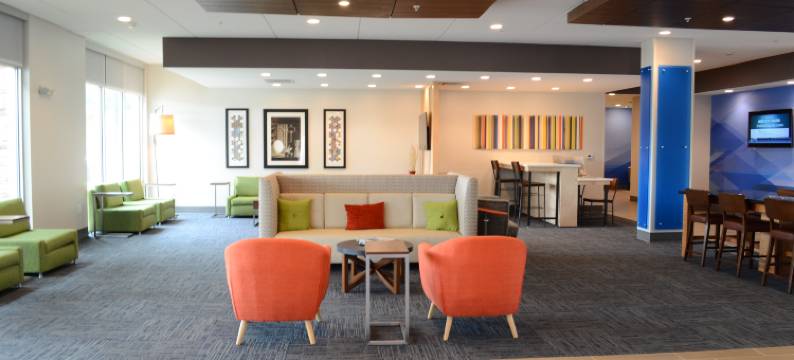 智选假日套房酒店-夏洛特东北/大学城(Holiday Inn Express & Suites CHARLOTTE NE - UNIVERSITY AREA by IHG)图片