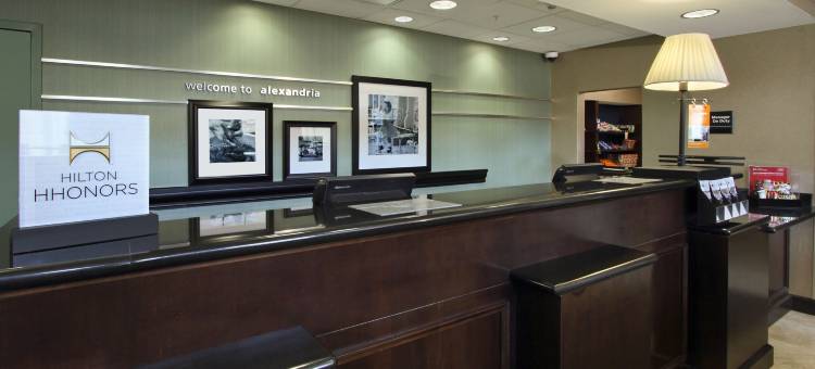亚历山德里亚希尔顿欢朋旅馆&套房酒店(Hampton Inn & Suites Alexandria)图片