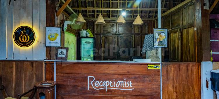 朋多克道恩D马丁米特拉红门酒店-靠近UMY(Pondok Daun D Martin Mitra RedDoorz Near Umy)图片