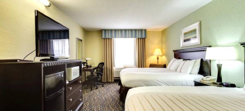 炉畔套房旅馆(Fireside Inn and Suites)图片