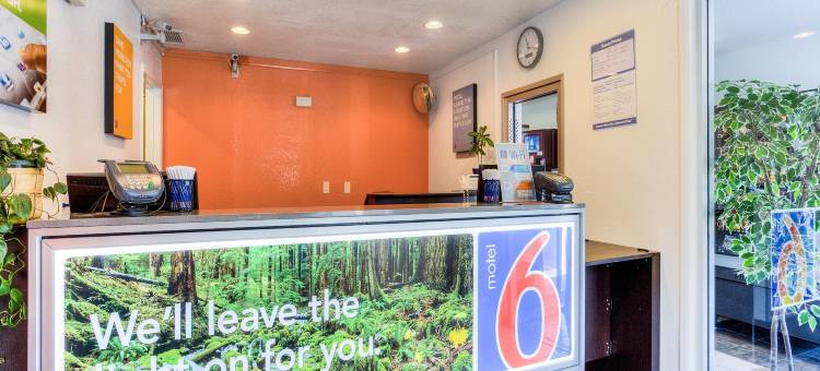 波特兰南6号汽车旅馆 - 奥斯威戈湖 - 提加(Motel 6 Tigard, or - Portland South - Lake Oswego)图片