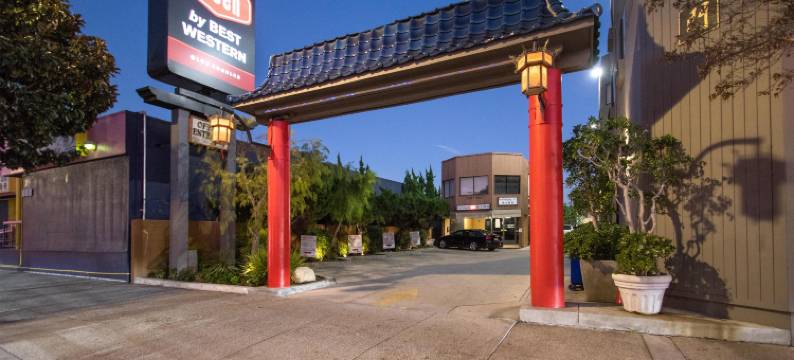 Best Western Plus Dragon Gate Inn图片
