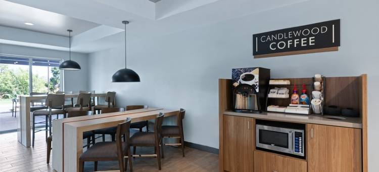 麦克弗森烛林套房酒店(Candlewood Suites MCPHERSON by IHG)图片