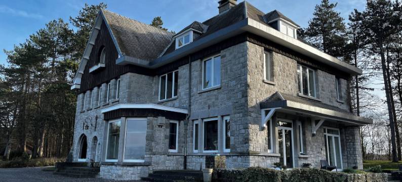 靠近开满鲜花的池塘(Aux étangs fleuris)图片