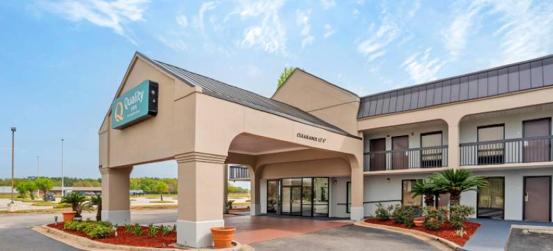 弗利品质酒店(Quality Inn)图片