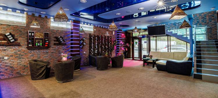 诺克诺伊卡瓦塔尔酒店(Nochnoy Kvartal)图片