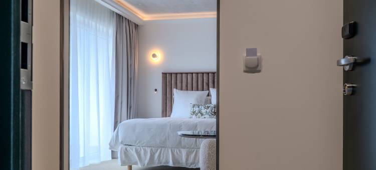 利伯拉卡昂科隆贝莱酒店(Hotel Libera Caen Colombelles)图片