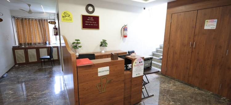兰戈利达兰普尔酒店(Hotel Rangoli Dharampur)图片