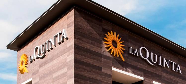 肖尔伍德拉昆塔温德姆套房酒店(La Quinta Inn & Suites by Wyndham Shorewood)图片