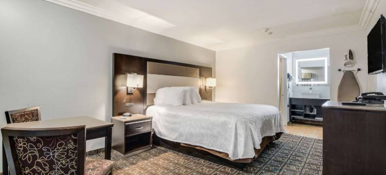 罗德威酒店-蒂梅丘拉老城(Rodeway Inn Old Town Temecula)图片