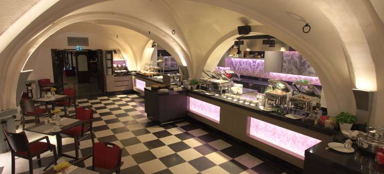 金色郁金香中心酒店(Golden Tulip Hotel Central)图片