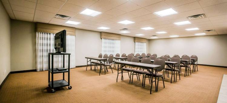 马里昂军事学院舒眠套房酒店(Sleep Inn & Suites Marion - Military Institute)图片