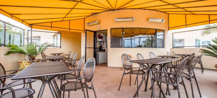 贺茂沙海滩凯艺套房酒店(Quality Inn & Suites Hermosa Beach)图片