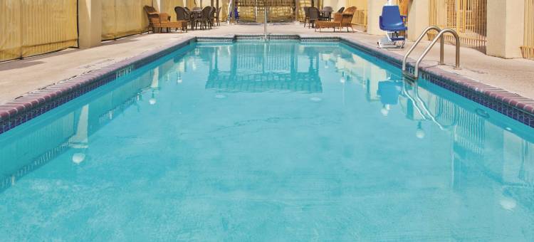 谢茨拉昆塔温德姆套房酒店(La Quinta Inn & Suites by Wyndham Schertz)图片