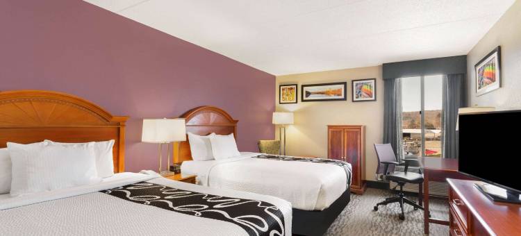宾厄姆顿约翰逊城拉昆塔温德姆酒店(La Quinta Inn by Wyndham Binghamton - Johnson City)图片