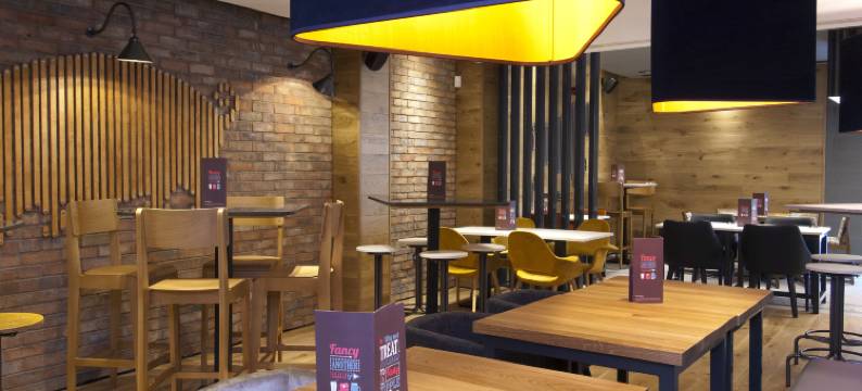 哈利法克斯镇中心普瑞米尔酒店(Premier Inn Halifax Town Centre)图片