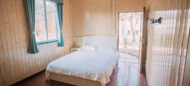 五丁谷民宿(凤雏路分店)图片