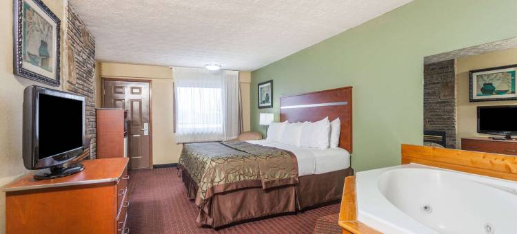 鸽子谷呗盟酒店 - 近岛屿大道(Baymont by Wyndham Pigeon Forge Near Island Drive)图片