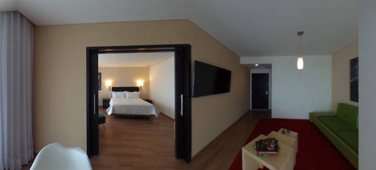 锡劳内陆港嘉年华酒店(Fiesta Inn Silao Puerto Interior)图片