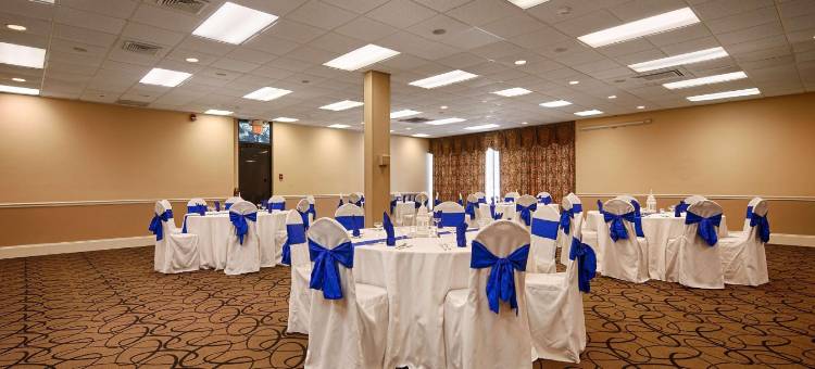 约翰逊城温德姆戴斯套房酒店(Days Inn & Suites by Wyndham Johnson City)图片