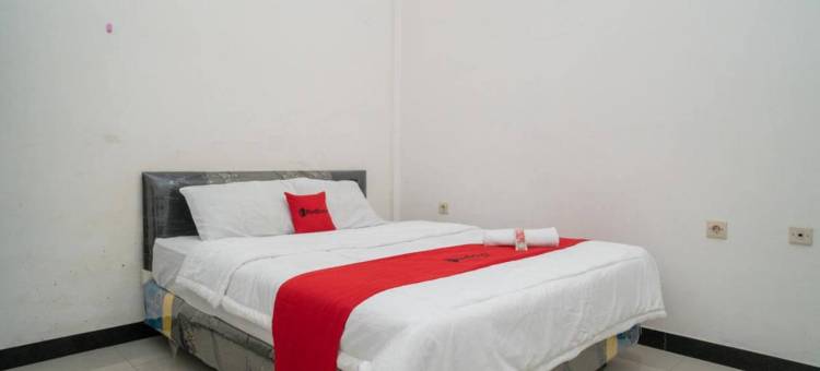 RedDoorz Syariah Near Syamsudin Noor Airport 4图片