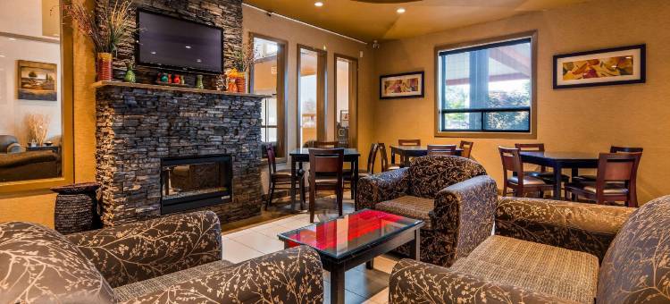 埃斯特万贝斯特韦斯特优质套房酒店(Best Western Plus Estevan Inn  Suites)图片