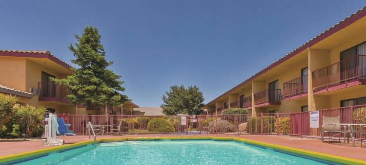 蒂哈查皮美吟酒店(Baymont by Wyndham Tehachapi)图片