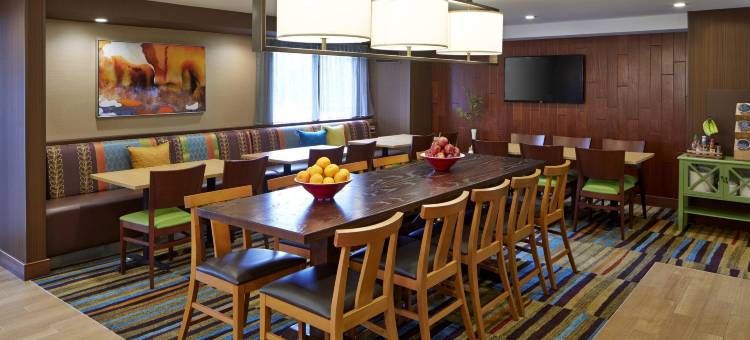 罗切斯特东部万枫酒店(Fairfield Inn and Suites Rochester East)图片