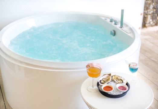 The Nici Hotel Overview