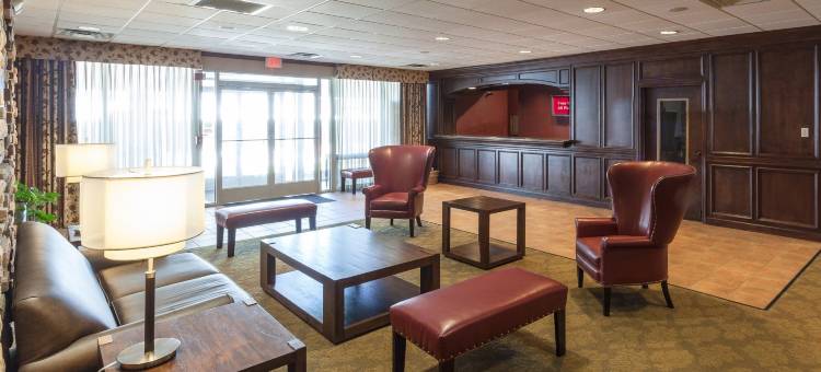迪卡尔布红顶套房酒店(Red Roof Inn & Suites DeKalb)图片