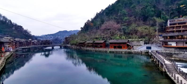 凤凰古城江景房客栈(杜田路分店)图片