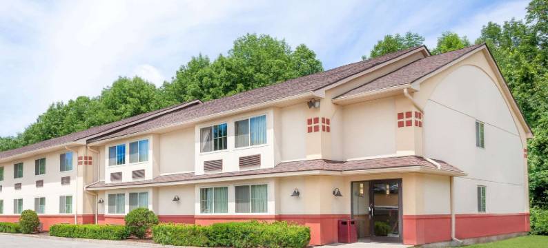 奥尼昂塔-库珀斯敦速8酒店(Super 8 by Wyndham Oneonta/Cooperstown)图片