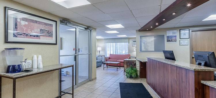 克洛斯6号汽车旅馆(Motel 6 la Crosse, WI)图片