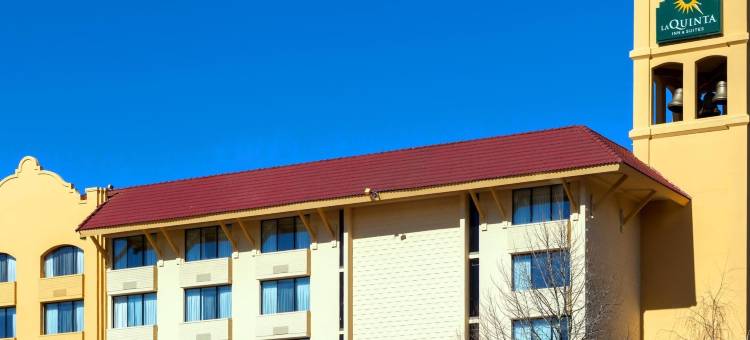 西雅图锡塔克机场拉昆塔温德姆套房酒店(La Quinta Inn & Suites by Wyndham Seattle Sea-Tac Airport)图片