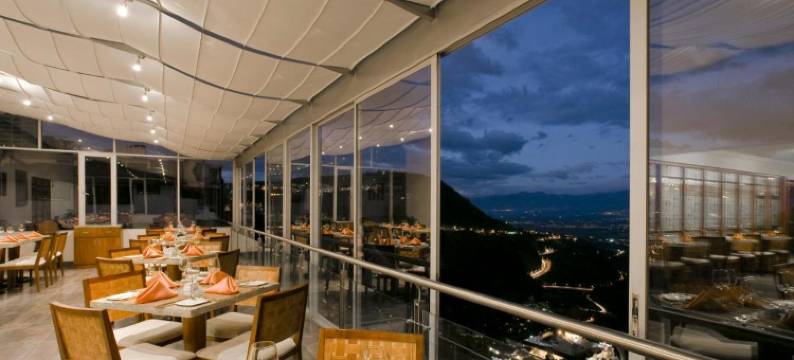 斯图贝尔套房酒店及咖啡馆(Hotel Stubel Suites & Cafe)图片